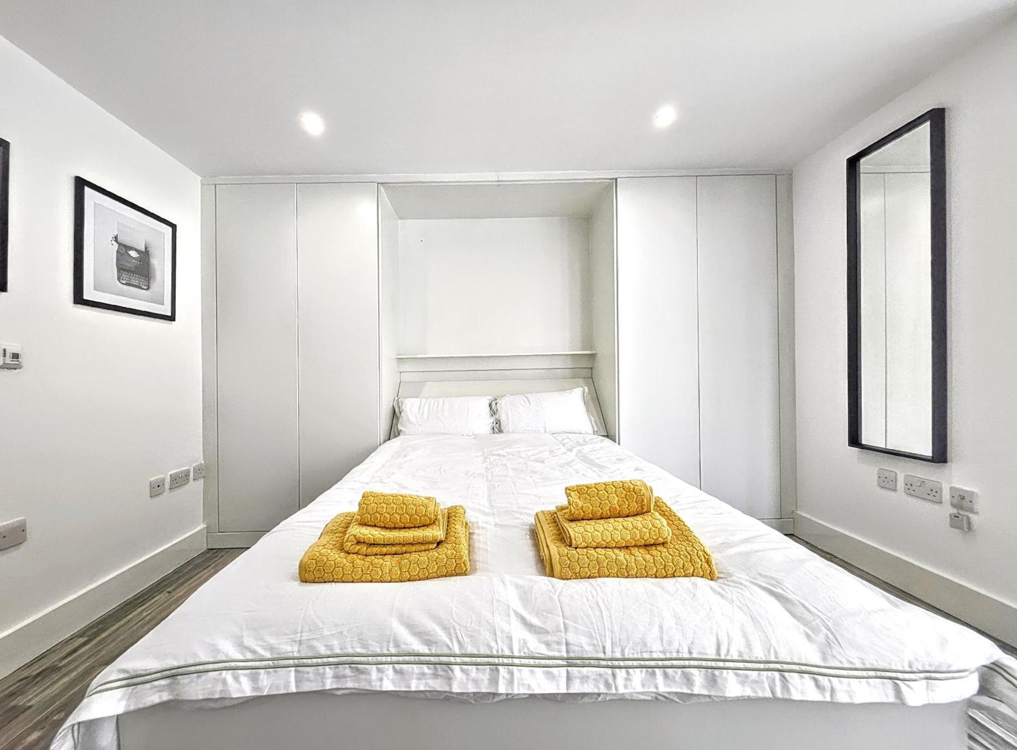 City Waterside, Old Street, Angel, Entire Private Apartment Londra Esterno foto